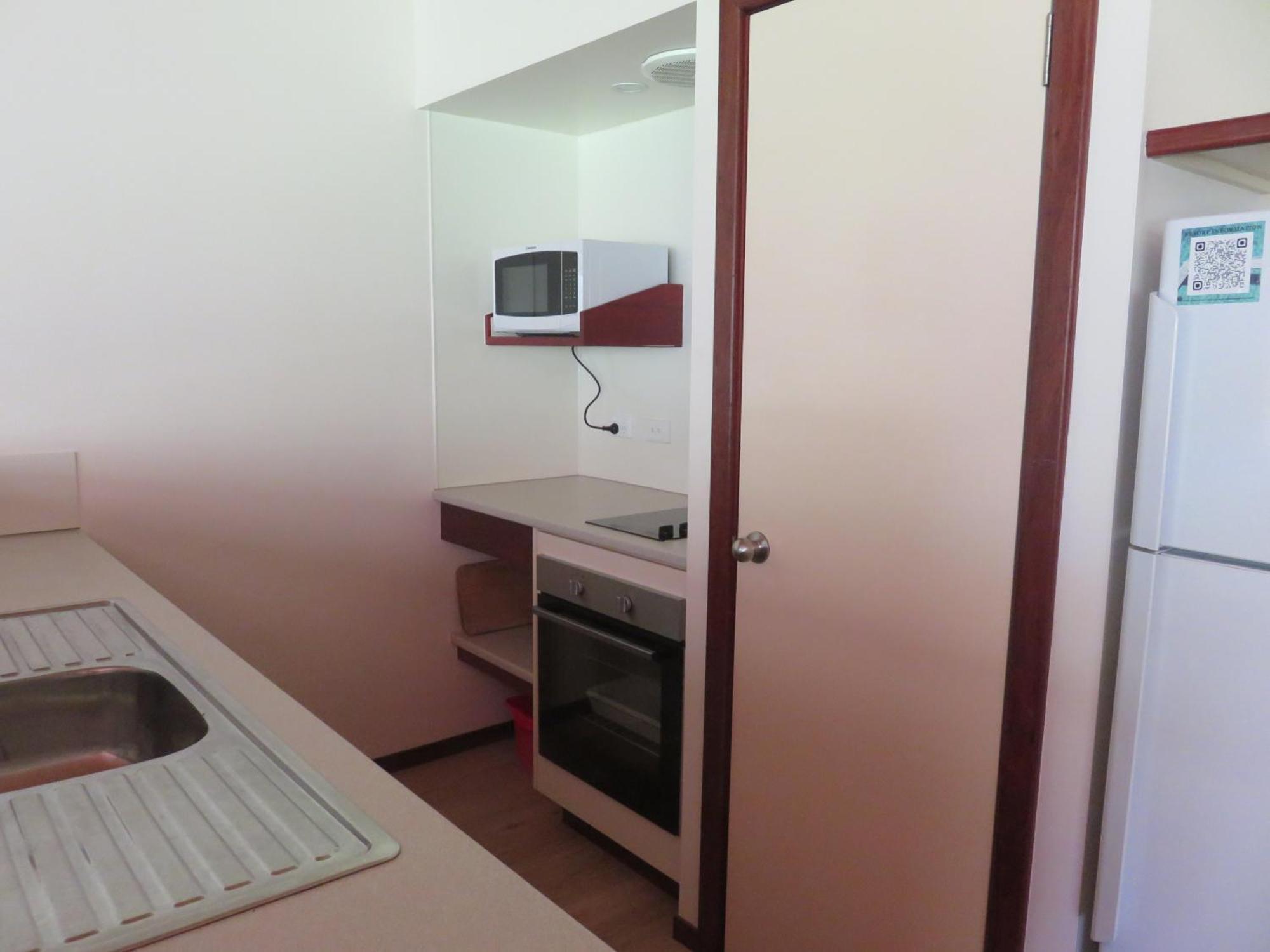 Siesta Park Holiday Resort Absolute Beachfront Resort バッセルトン エクステリア 写真