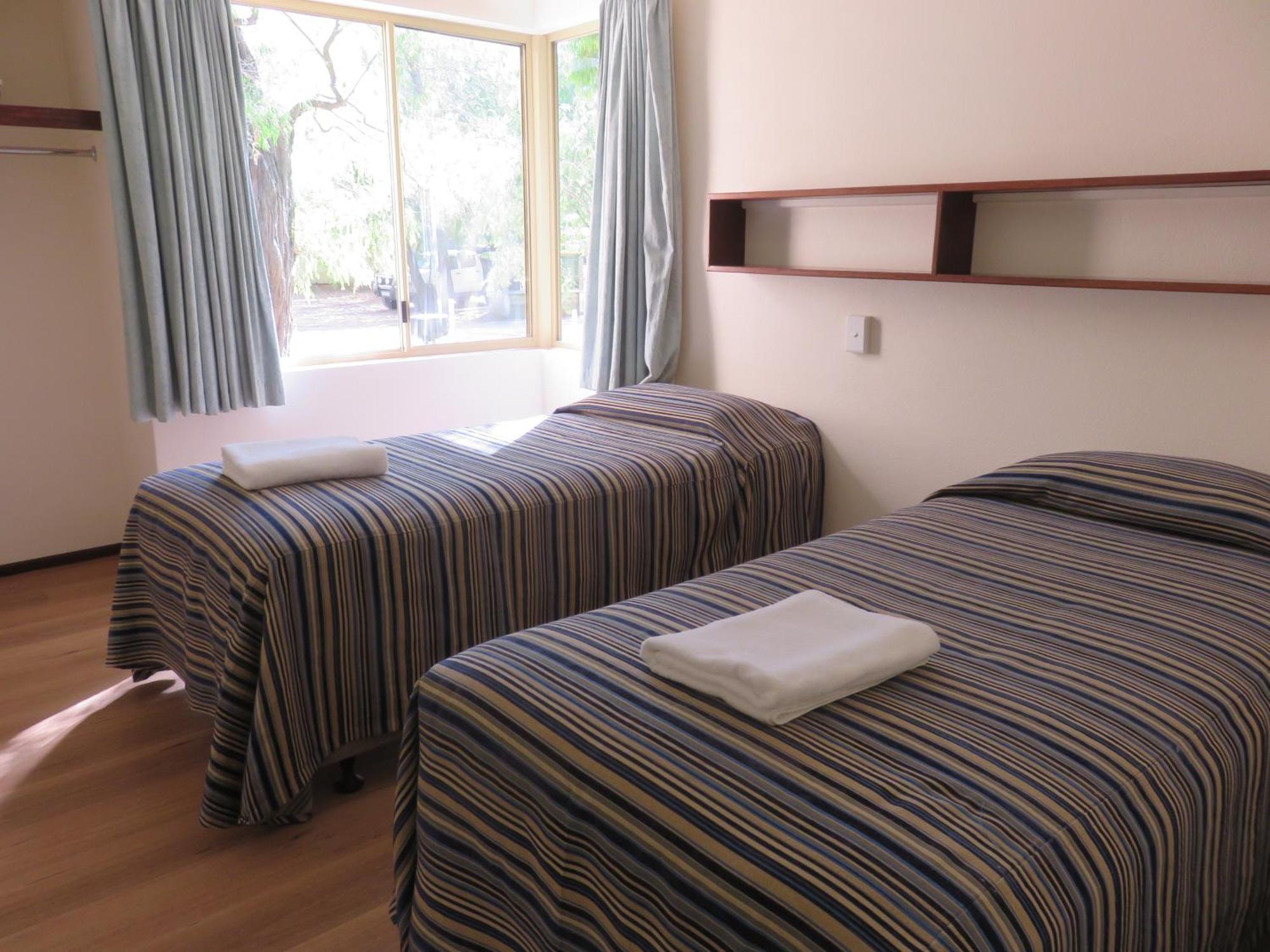Siesta Park Holiday Resort Absolute Beachfront Resort バッセルトン エクステリア 写真