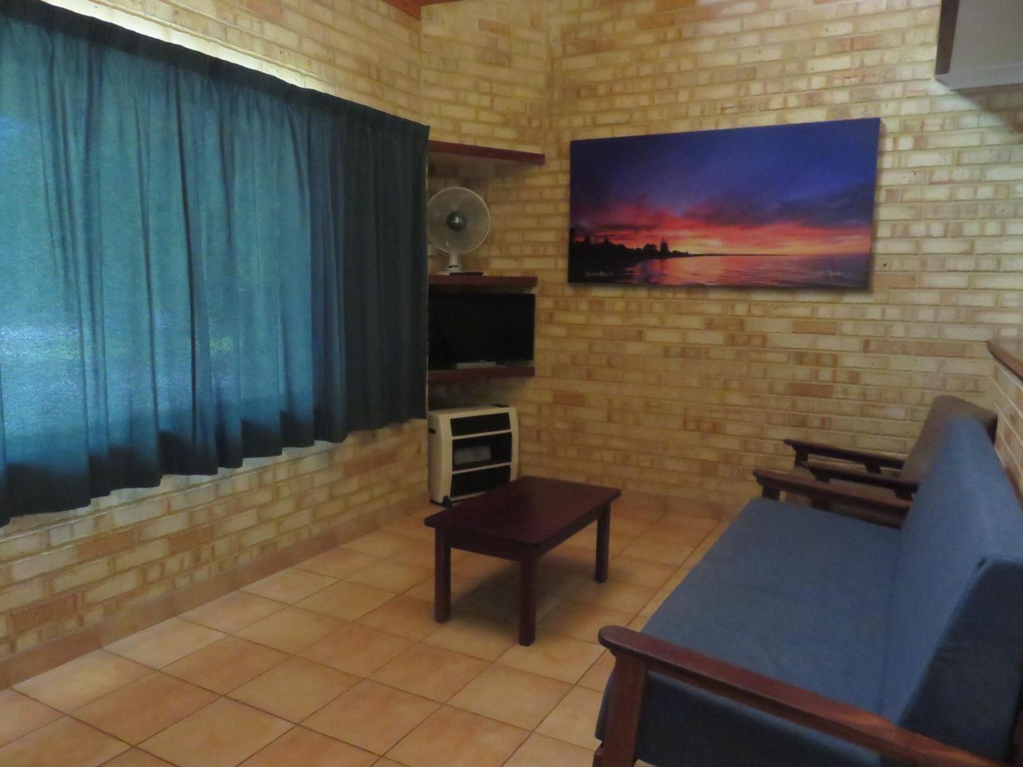 Siesta Park Holiday Resort Absolute Beachfront Resort バッセルトン エクステリア 写真